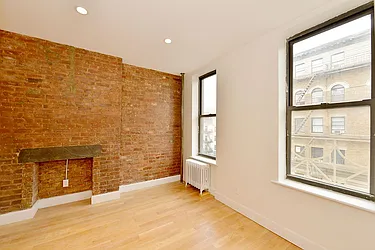 Rented by Weinstein Realty Group