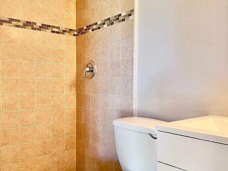 2502 N 46th St #6 — Photo 30