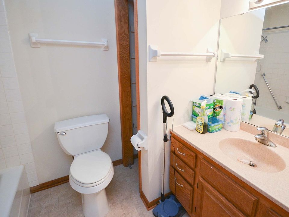 1st image of 2247 Valleyhigh Dr NW