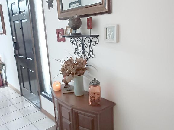 4th image of 3336 E Alpine Drive