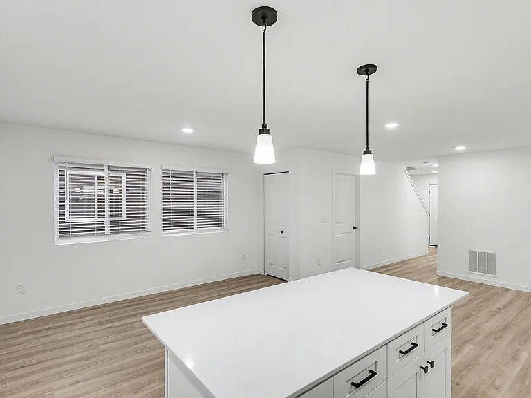 6118 Aurelius Rd — Photo 5