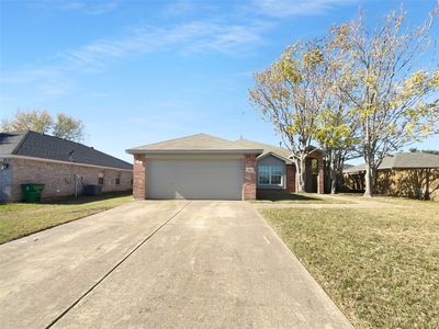 104 Crown Dr, Rhome, TX, 76078