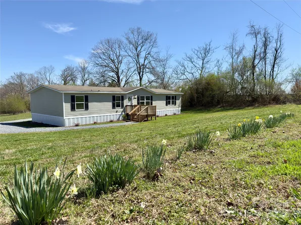 2400 Rock Rd, Rutherfordton, NC 28139