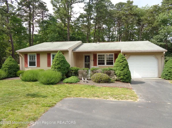 6 Buttonwood Lane, Whiting, NJ 08759