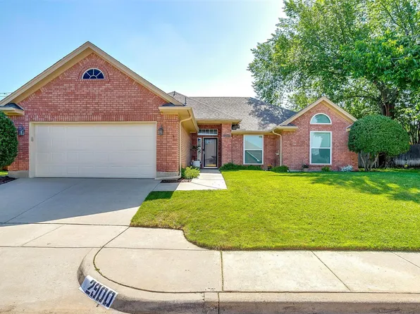 2900 Miles Way, Bedford, TX 76021