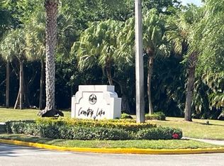 16415 Grape Way E, Delray Beach, FL 33484