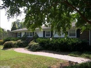 2200 Oak Ridge Rd, Oak Ridge, NC 27310