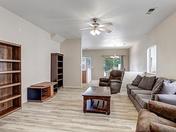 4th image of 5615 Valle Alegre Rd NW