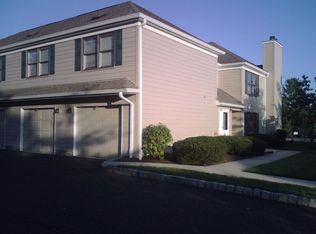 48 Sunrise Dr, Gillette, NJ