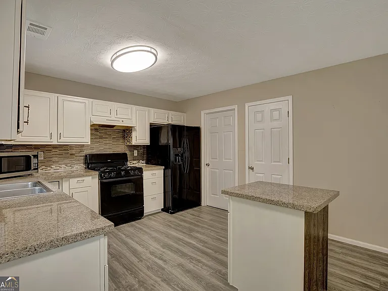 1118 Quail Hunt Dr — Photo 14