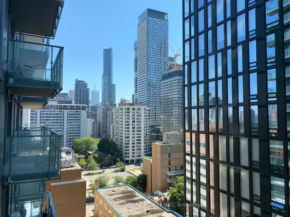 50 Wellesley St E, Toronto, ON