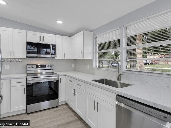 5th image of 145 SW 13th Avenue