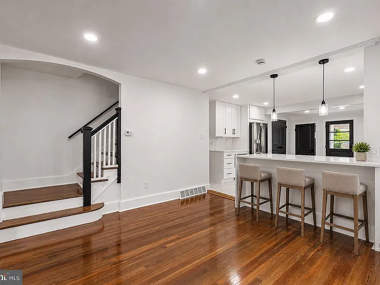114 Conestoga Rd — Photo 5
