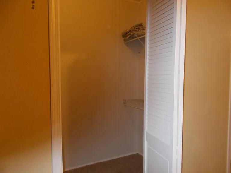 walk in closet
