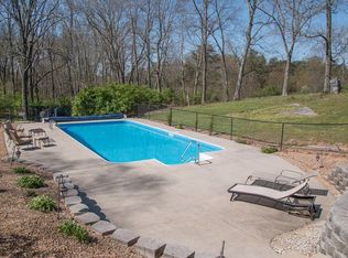 15379 Woodstone Cir, Bristol, VA 24202