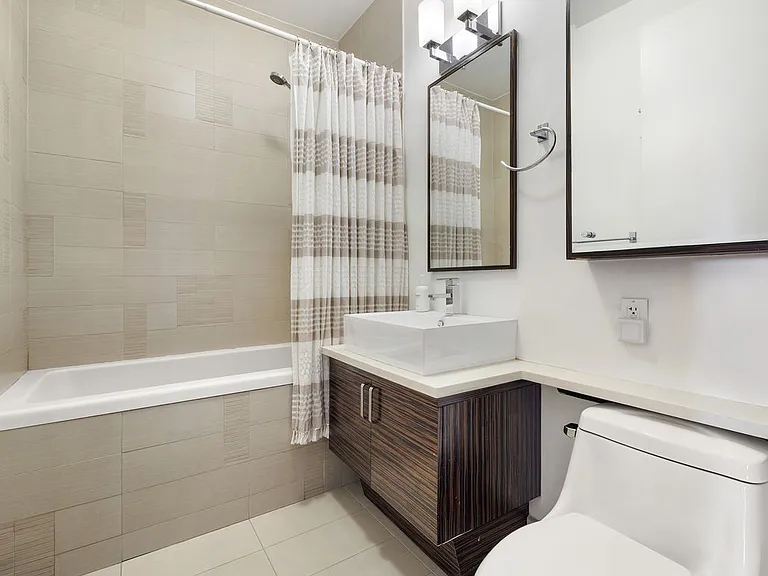 29 S 3rd St #4D — Photo 10
