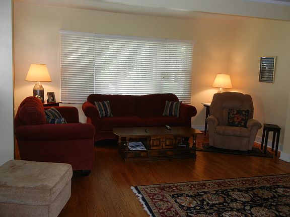 5th image of 1019 N Frances St