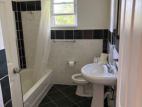 3rd image of 132 W Felton Ave