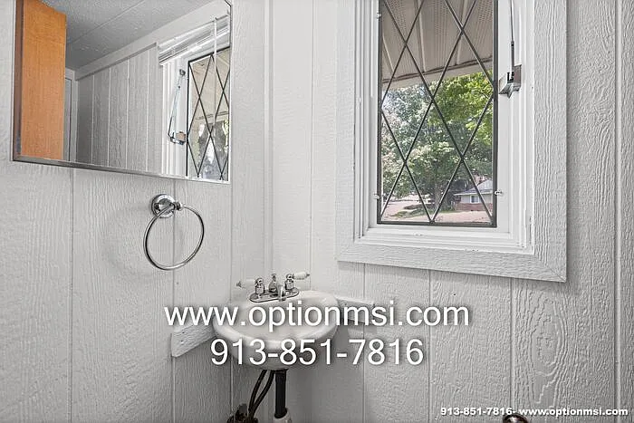 9401 Outlook Dr — Photo 21