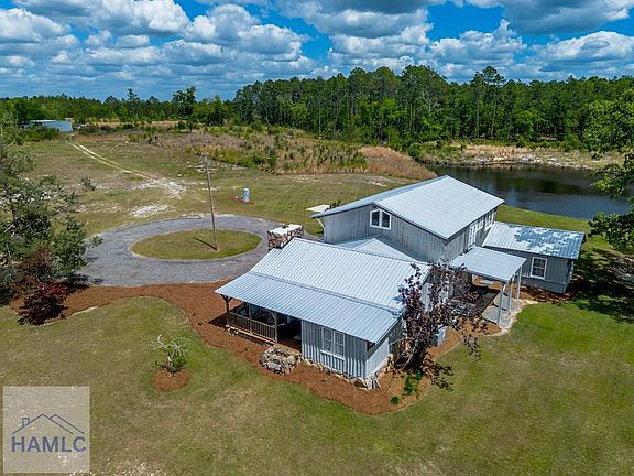 2nd image of 3812 Spring Branch Rd