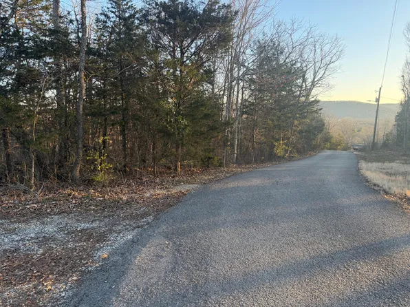 200 Upchurch Dr, Monticello, KY 42633