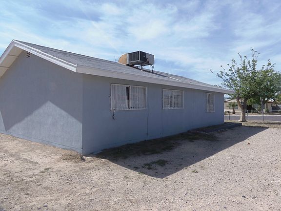 3rd image of 3708 Round Lake Dr