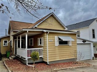305 N 3rd St, Dennison, OH 44621