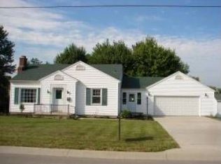 307 Overlook Dr, Lawrenceburg, IN 47025