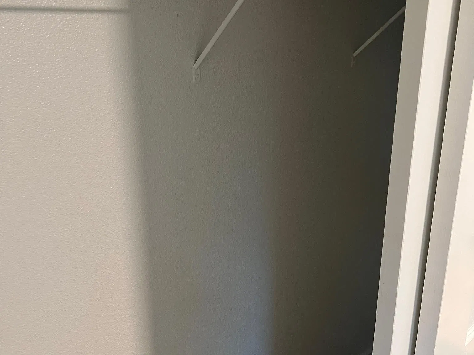 2 bed, 705 sqft, $1,750 — Photo 3