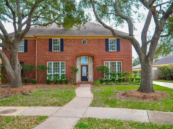 4403 Heatherwilde St, Sugar Land, TX 77479