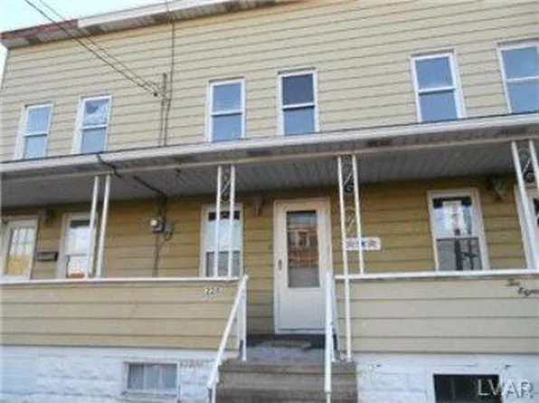 218 E Washington St, McAdoo, PA 18237