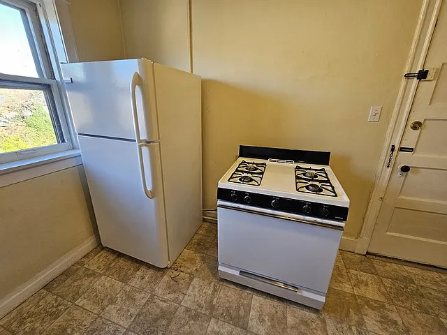 1912 E Linnwood Ave #1 — Photo 20