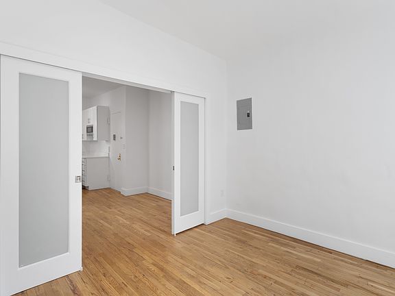 3rd image of 34 E 4th St APT 3FE