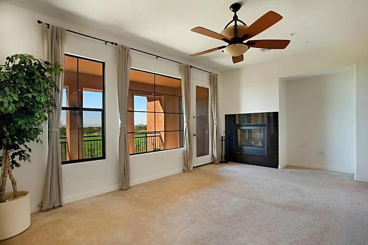 3 bed, 1893 sqft, $3,795 — Photo 3