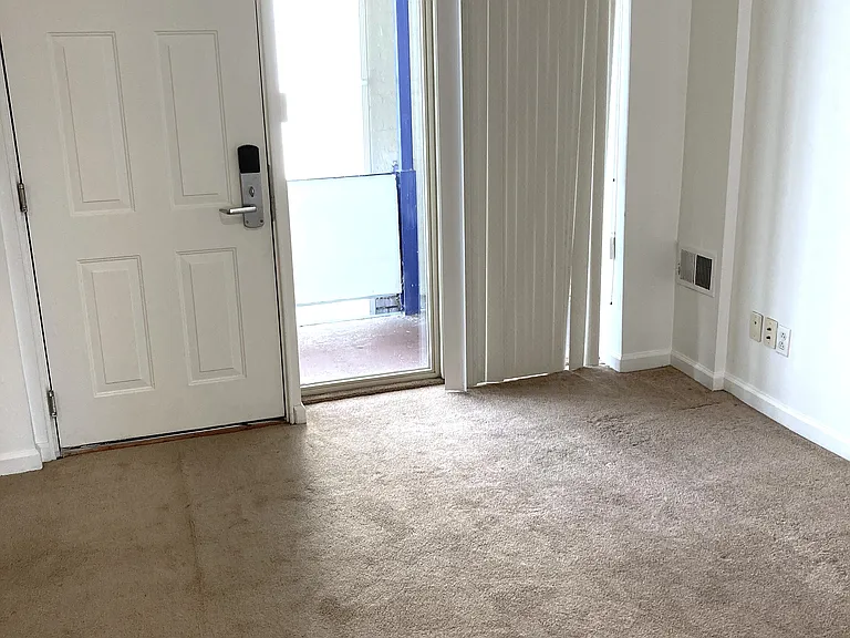 3401 Forbes Ave #403 — Photo 5