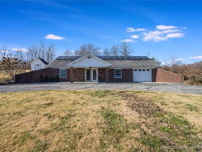 577 S Robbs Lane, Pekin, IN, 47165