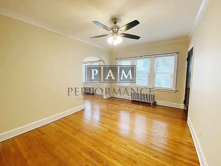 3835 N Humboldt Blvd #4 — Photo 2