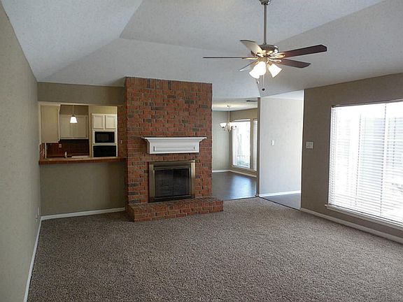 4th image of 3937 Heathersage Dr