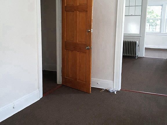 5th image of 658 S 7th Ave #2