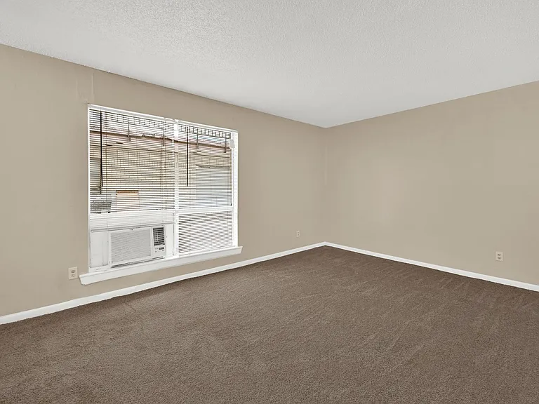 7211 Atwell Dr — Photo 13