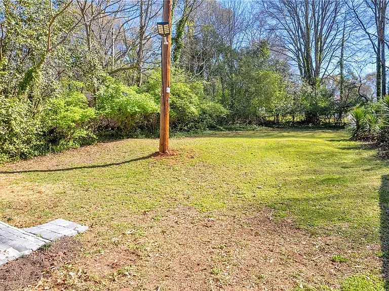 315 Evans St — Photo 30