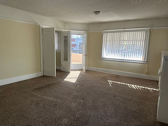 4th image of 3815 E 4th St #3817