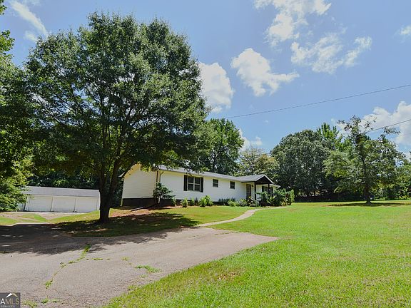 2nd image of 104 Gainer Rd