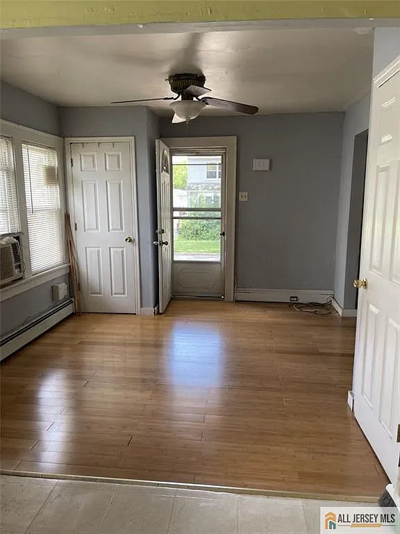 3 bed, 2.0 bath, $2,700 — Photo 1