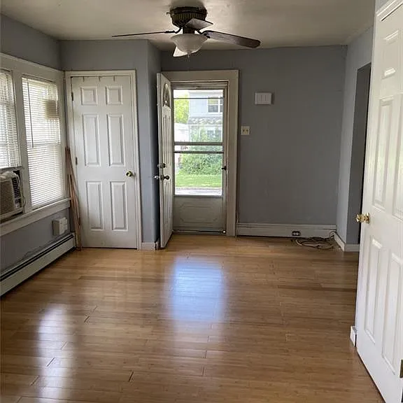 409 Randolph Ave — Photo 1