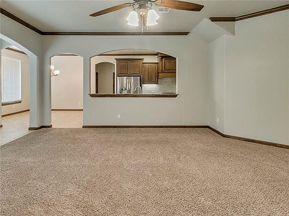 3rd image of 17101 Cadiz Ct