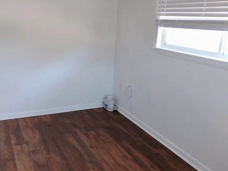 3320 Clifton Ave #A — Photo 8