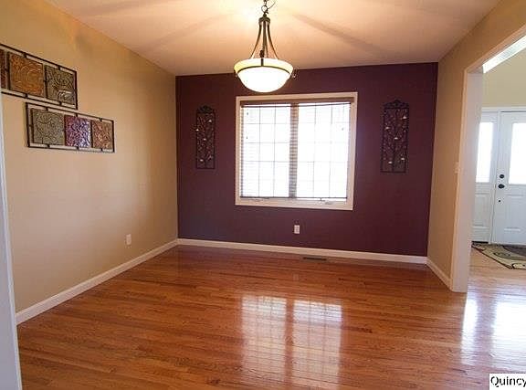 Home for Sale in Quincy, IL $310,000