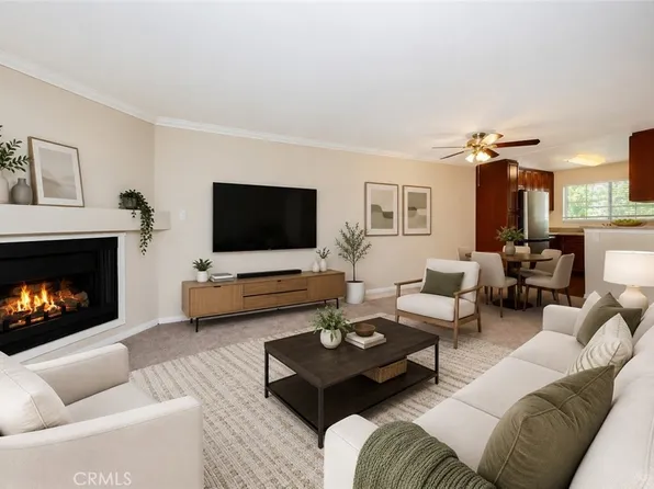 5510 Owensmouth Ave APT 204, Woodland Hills, CA 91367