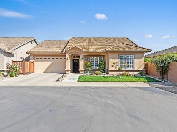 2404 Turning Leaf Dr, Modesto, CA 95355